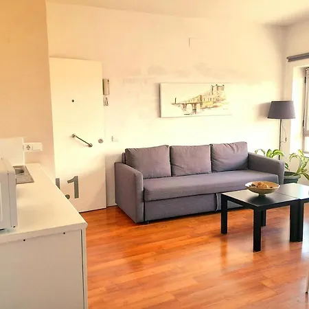Toletum Cost Lofts Diafanos O 2dormitorios Parking Municipal Gratis Al Aire Libre A 100m *