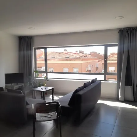 Toletum Cost Lofts Diafanos O 2dormitorios Parking Municipal Gratis Al Aire Libre A 100m Apartment